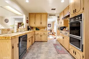 13922 Cohasset St, Van Nuys, CA 91405 - Photo 12