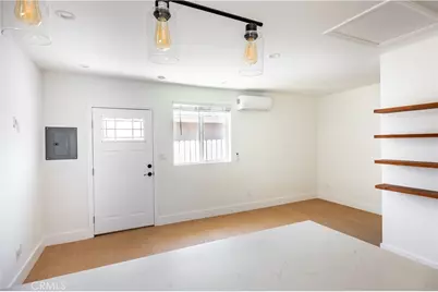 8961 Etiwanda Avenue, Northridge, CA 91325 - Photo 10