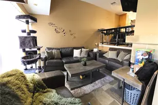 27657 Ironstone Dr, Canyon Country, CA 91387 - Photo 4