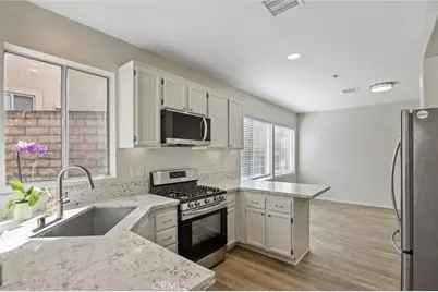 1868 Day Lily Lane, Simi Valley, CA 93065 - Photo 12