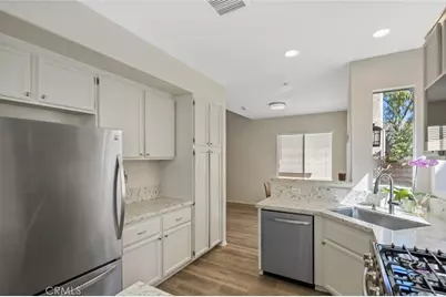 1868 Day Lily Lane, Simi Valley, CA 93065 - Photo 10