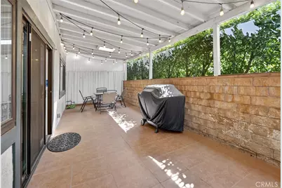 7046 De Celis Place #7, Lake Balboa, CA 91406 - Photo 12