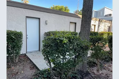 10001 Topanga Canyon Blvd #17, Chatsworth, CA 91311 - Photo 18