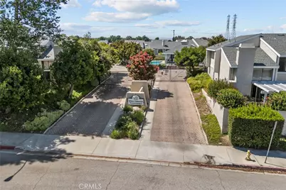 23121 Yvette Lane, Valencia, CA 91355 - Photo 2