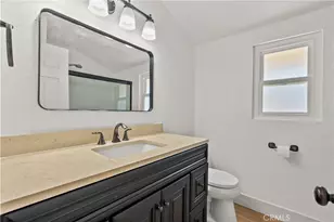 23121 Yvette Ln, Valencia, CA 91355 - Photo 28