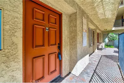 21219 Roscoe Blvd. #111, Canoga Park, CA 91304 - Photo 2