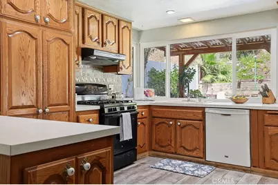 29223 Flowerpark Drive, Canyon Country, CA 91387 - Photo 10