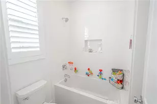 29768 Camino la Perdiz, Valencia, CA 91354 - Photo 40