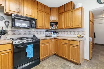 10457 Variel Avenue, Chatsworth, CA 91311 - Photo 10