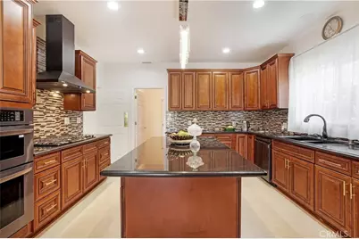 22329 Plummer St, Chatsworth, CA 91311 - Photo 38