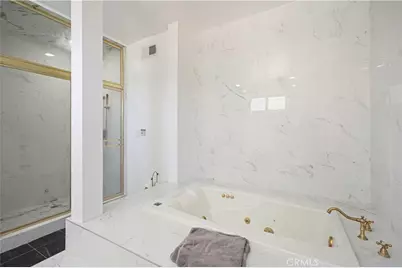 22329 Plummer St, Chatsworth, CA 91311 - Photo 48