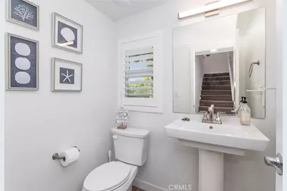 1530 E Thompson Boulevard, Ventura, CA 93001 - Photo 32