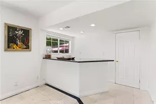 18841 Pasadero Dr, Tarzana, CA 91356 - Photo 12