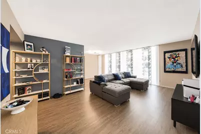 7260 Hillside Avenue #207, Los Angeles, CA 90046 - Photo 2