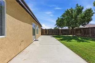 8201 Capitan, Bakersfield, CA 93313 - Photo 32
