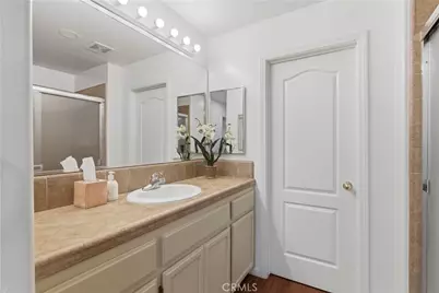 8201 Capitan, Bakersfield, CA 93313 - Photo 30