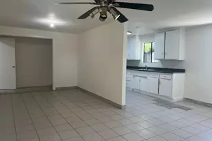 10315 Haddon, Pacoima, CA 91331 - Photo 4