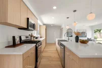 21731 Bryant, Canoga Park, CA 91304 - Photo 16