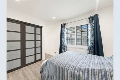 11350 Foothill Boulevard #15, Sylmar, CA 91342 - Photo 12