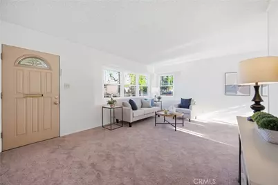 10826 Blucher, Granada Hills, CA 91344 - Photo 6
