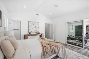 17721 Burbank, Encino, CA 91316 - Photo 20