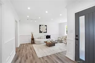 17721 Burbank, Encino, CA 91316 - Photo 6