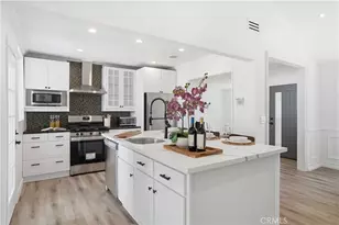 17721 Burbank, Encino, CA 91316 - Photo 12