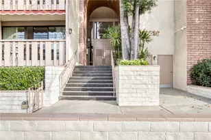 5216 Yarmouth, Encino, CA 91316 - Photo 2