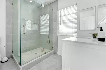18216 Hartland Street, Reseda, CA 91335 - Photo 24