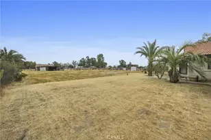 5504 E White Ln, Bakersfield, CA 93307 - Photo 36