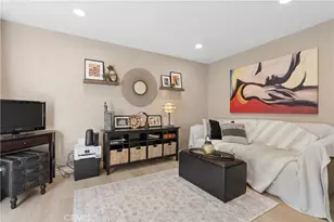 26047 Palomita, Valencia, CA 91355 - Photo 24