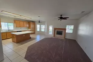 3321 Sungate, Palmdale, CA 93551 - Photo 4