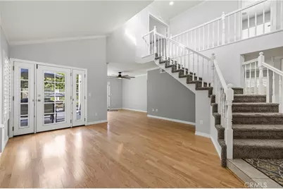 28245 Stonington, Saugus, CA 91350 - Photo 10