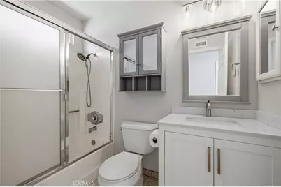 28245 Stonington, Saugus, CA 91350 - Photo 52