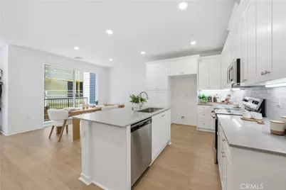 9425 N Sepulveda Blvd. #3, North Hills, CA 91343 - Photo 4