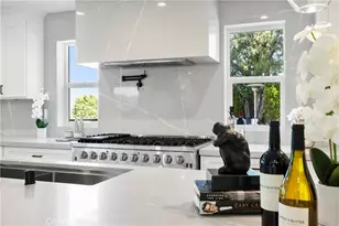 23202 Aetna St, Woodland Hills, CA 91367 - Photo 42