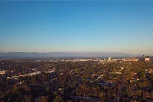 23202 Aetna St, Woodland Hills, CA 91367 - Photo 68