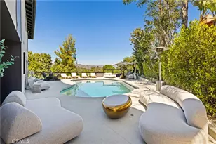 23202 Aetna St, Woodland Hills, CA 91367 - Photo 2