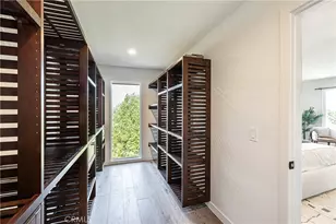 23202 Aetna St, Woodland Hills, CA 91367 - Photo 24