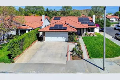 27964 Beacon, Castaic, CA 91384 - Photo 1