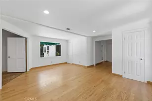 5220 Collier Pl, Woodland Hills, CA 91364 - Photo 4