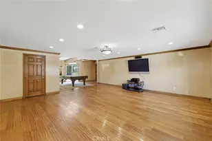 5220 Collier Pl, Woodland Hills, CA 91364 - Photo 16