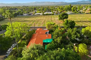 5220 Collier Pl, Woodland Hills, CA 91364 - Photo 6