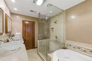 5220 Collier Pl, Woodland Hills, CA 91364 - Photo 12