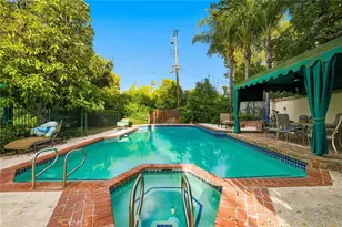 5220 Collier Pl, Woodland Hills, CA 91364 - Photo 20