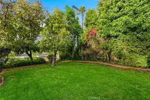 5220 Collier Pl, Woodland Hills, CA 91364 - Photo 10