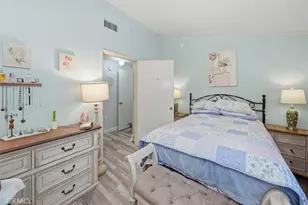19220 Ave Of The Oaks, Newhall, CA 91321 - Photo 18