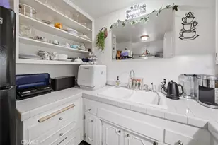 19220 Ave Of The Oaks, Newhall, CA 91321 - Photo 16