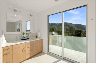 25638 Monte Nido Dr, Calabasas, CA 91302 - Photo 20