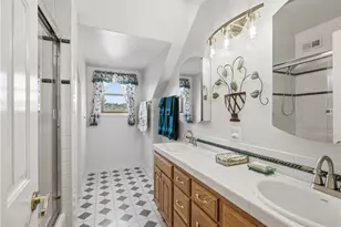 11614 Ostrom, Granada Hills, CA 91344 - Photo 16